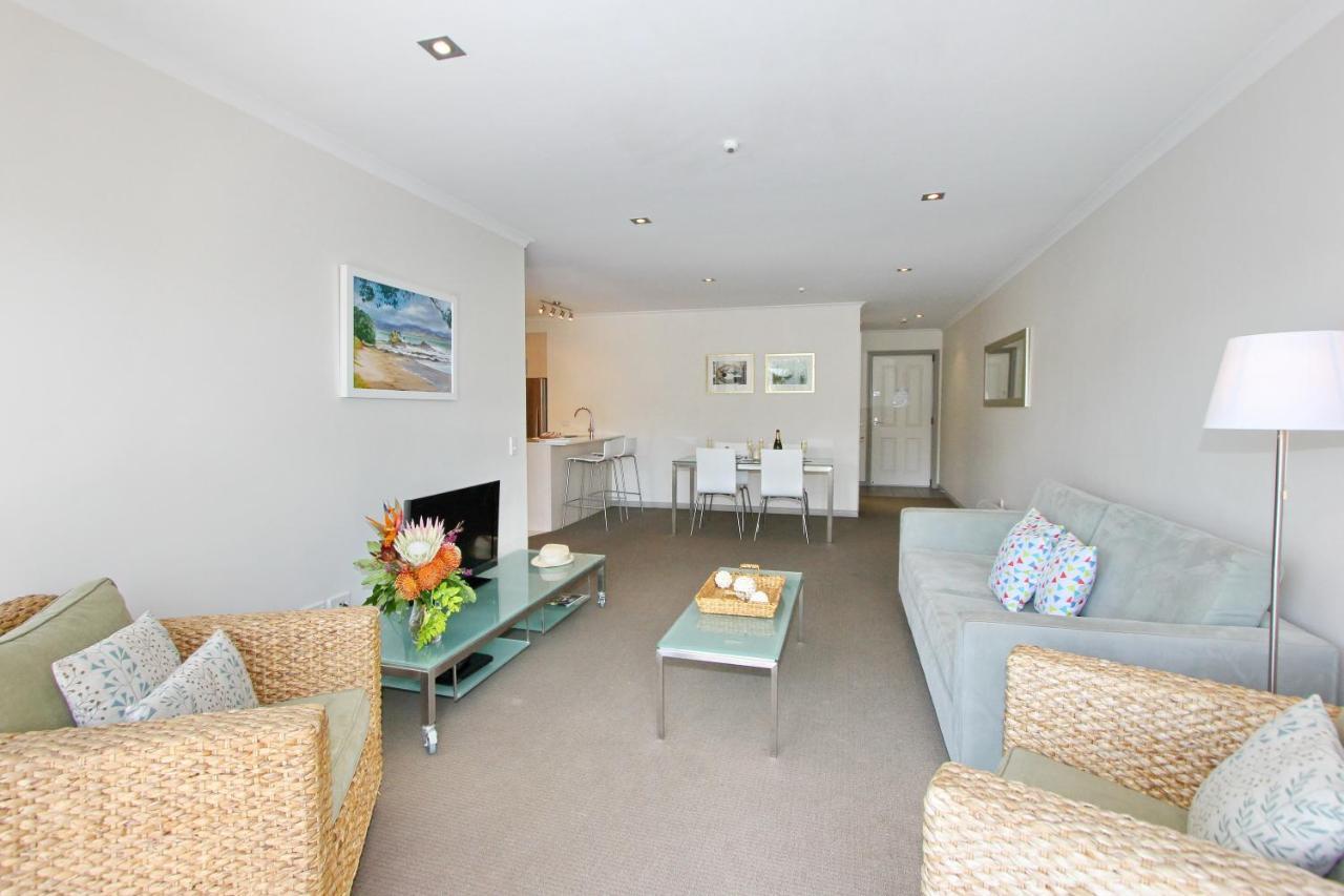 Crow'S Nest Apartments Whitianga Exterior photo