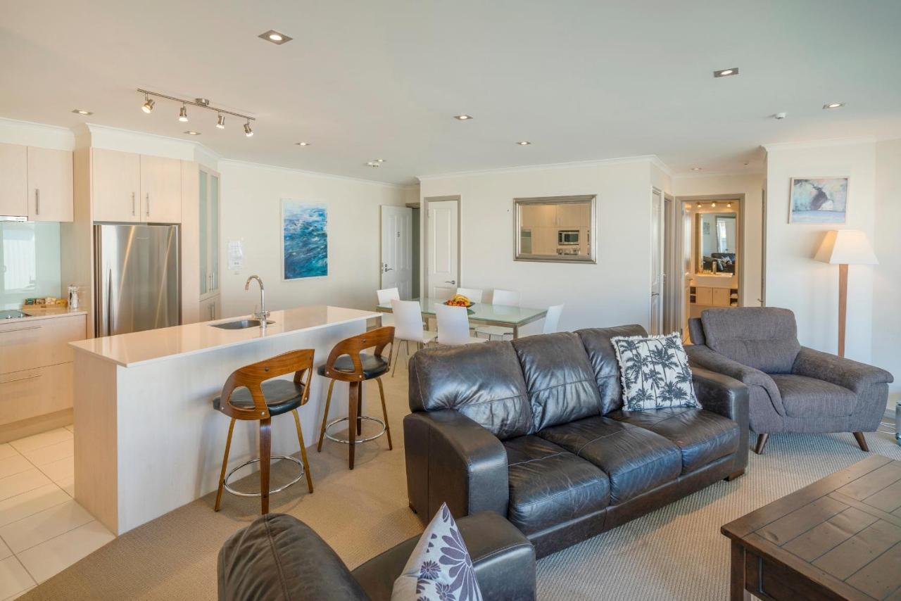 Crow'S Nest Apartments Whitianga Exterior photo