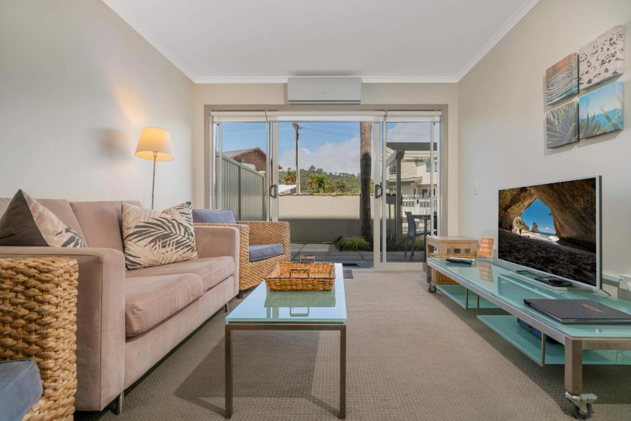 Crow'S Nest Apartments Whitianga Exterior photo