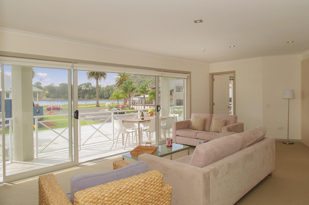 Crow'S Nest Apartments Whitianga Exterior photo